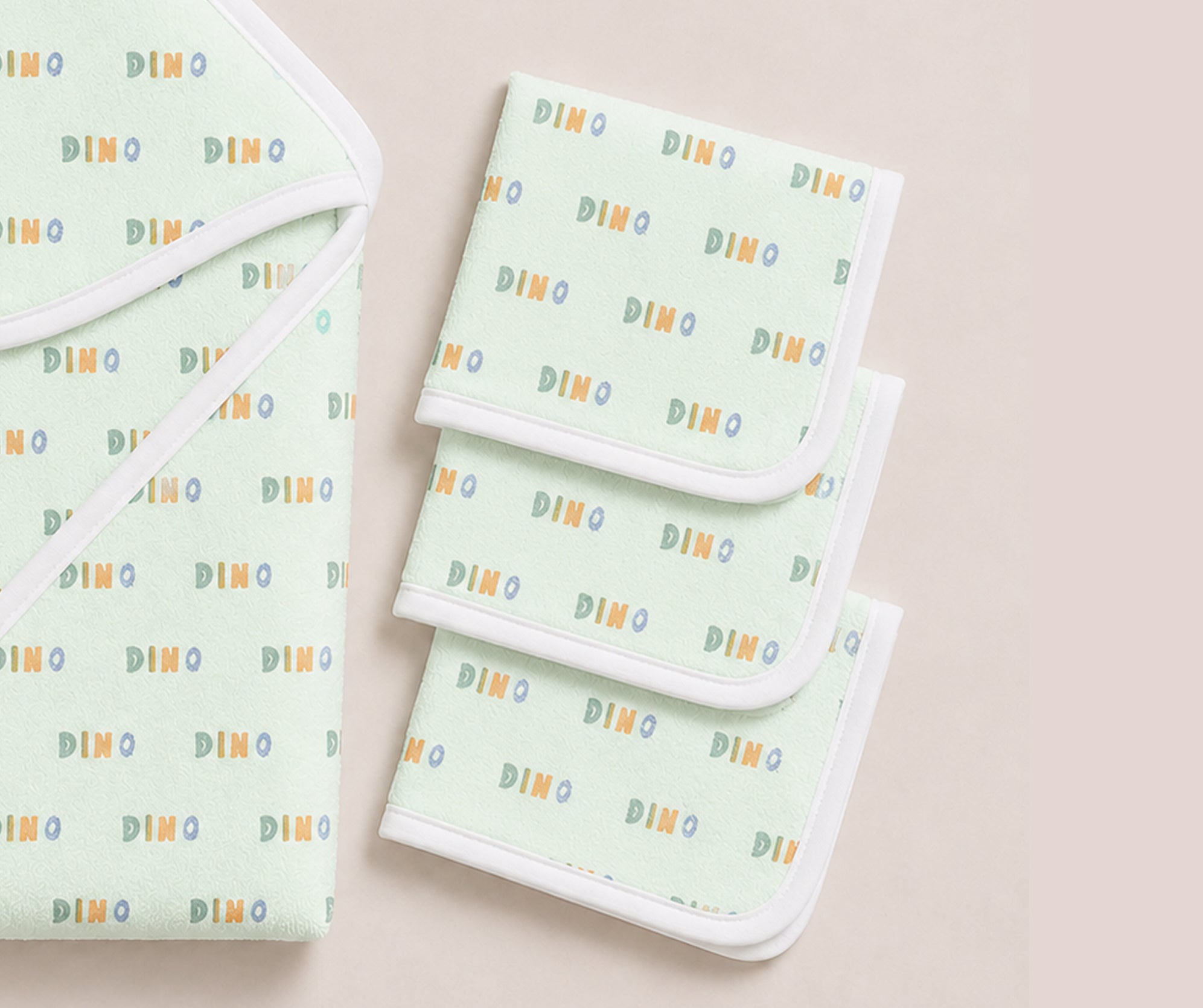 NEWBORN BATHING SET - STOMPING DINO